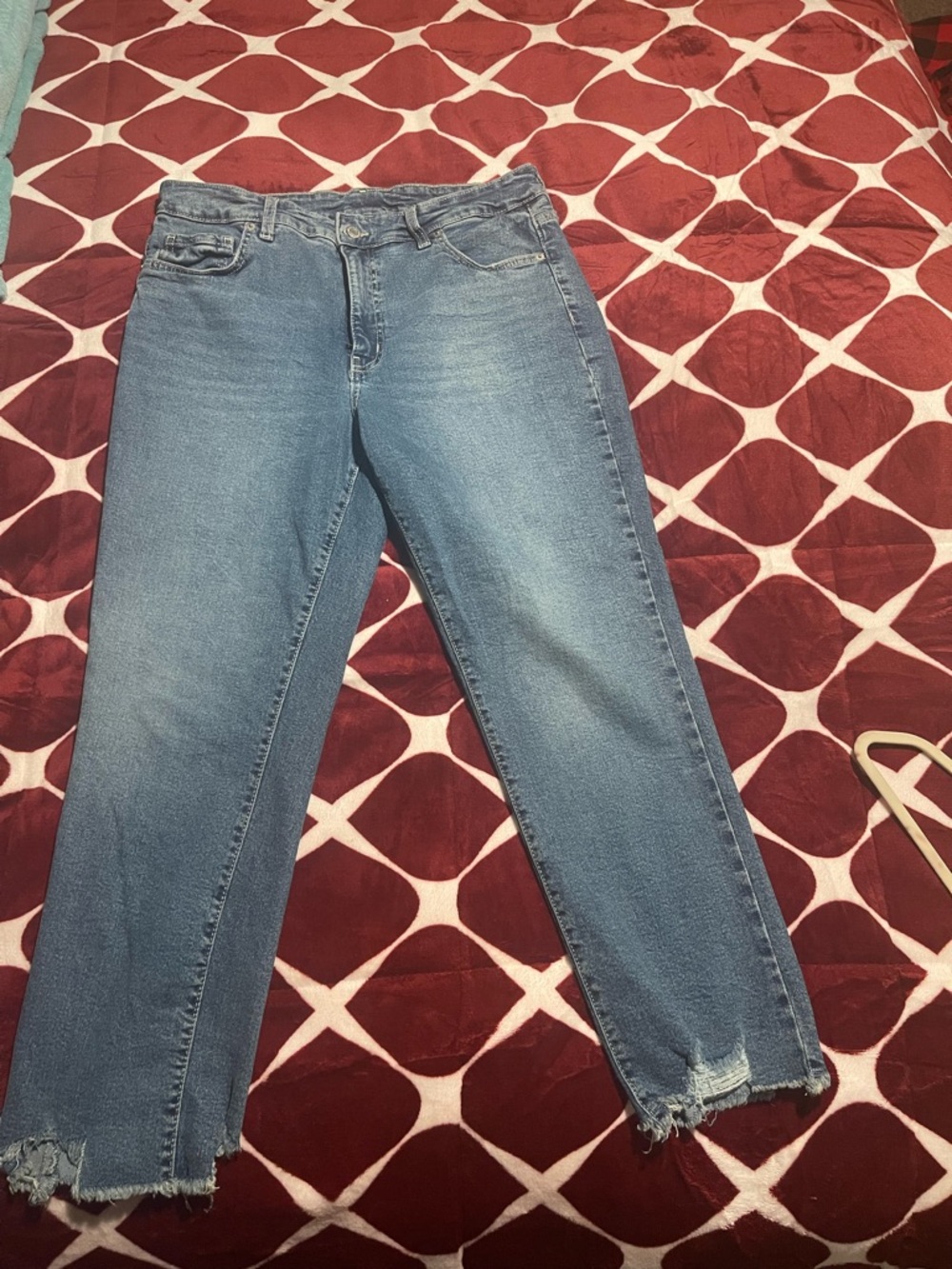 Time and Tru Medium Blue Cropped Raw Hem Jeans